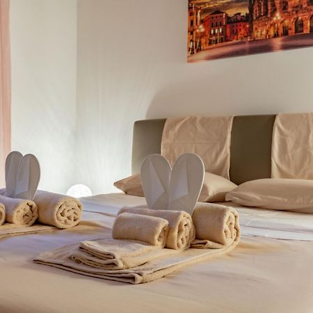 -Near Arena & Giuletta- Pet Friendly Mazzini Palace Werona Zewnętrze zdjęcie